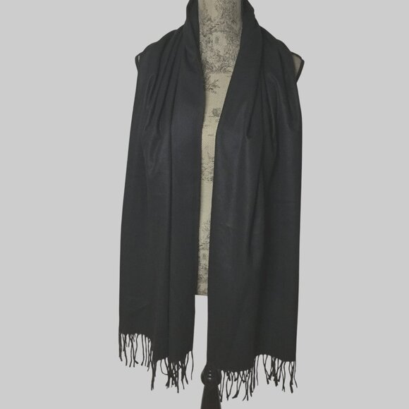Very Black Cashmere Feel Pashmina Shawl Wrap 58x41 Soft Large Scarf Gift NWOT - Picture 3 of 4